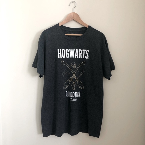 Harry Potter Quidditch T-Shirt (Loot Crate exclusive) - Picture 1 of 3